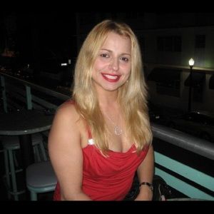 Meet your Posher, Michele